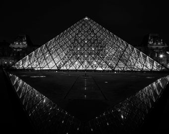 Black and white photography of Paris, Le Louvre , Paris wall art print