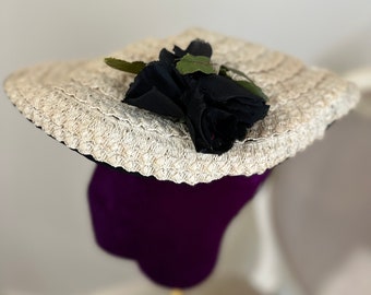 Stunning 1950s straw hat with original black rose