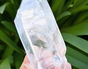 Double Terminated / Twin Point / Multiple Keys / Brazillian Quartz Point / 271 grams
