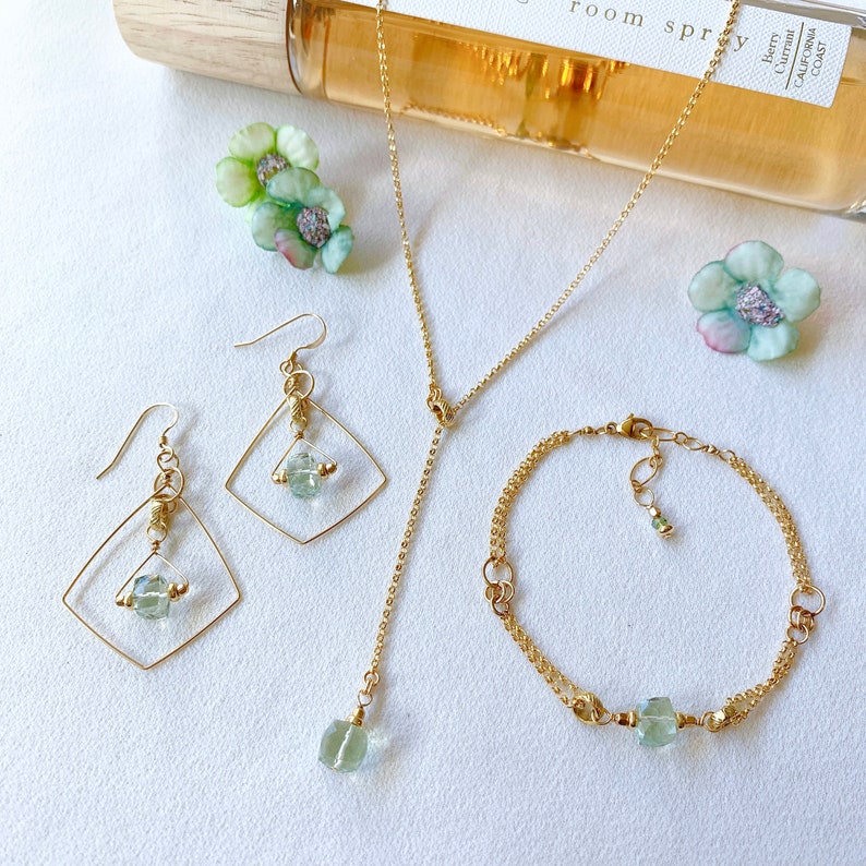 Green amethyst dangle necklace 14K gold filled Green amethyst