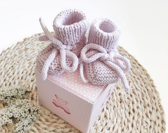 Knit merino wool baby booties in pink box, newborn baby girl gift, baby shower gift