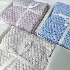 Merino Wool Knit Baby Blanket: Soft Newborn Gift