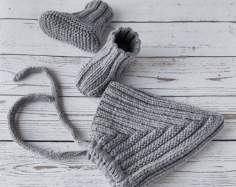 Gray baby hat and booties set merino wool knit, newborn boy coming home outfit