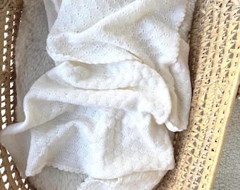 Knit Merino Wool Baby Blanket: Soft White Newborn Gift