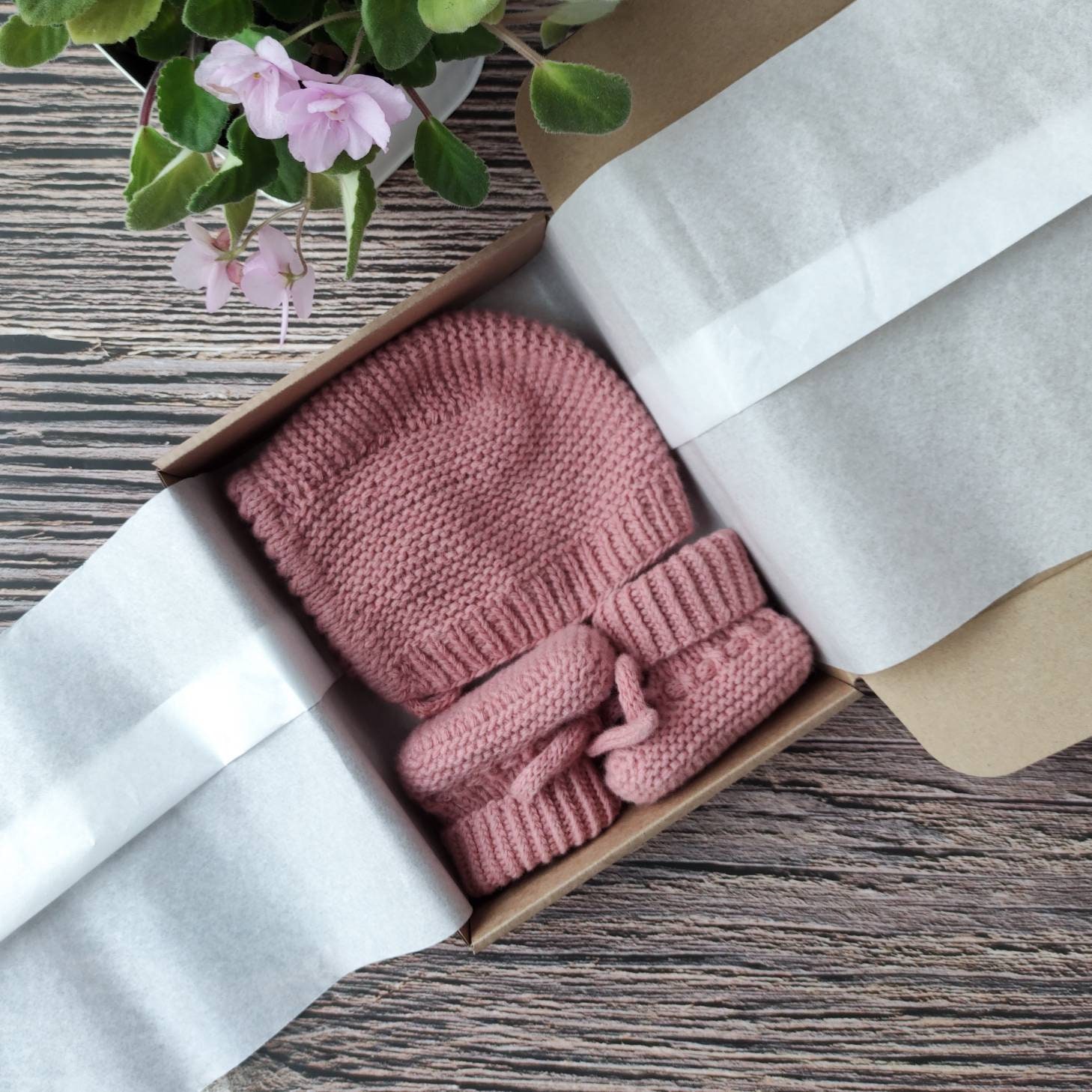 Merino Wool Knit Baby Booties & Bonnet Set Newborn Gift