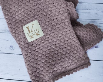 Manta de bebé de punto de lana merino personalizada: Manta marrón suave con nombre
