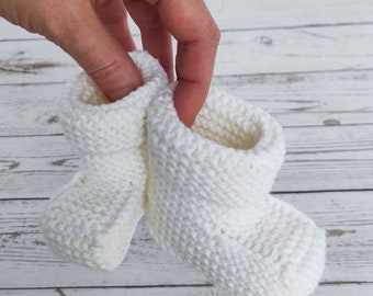 White baby booties knit, Newborn baby shoes merino wool