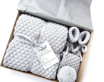 Baby blanket set with baby hat and baby booties, merino wool baby gift set for newborn baby