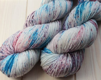 Skein hand dyed - Fingering - superwash Merino and Nylon (75/25) - 100 g / m 425 - Unik purple/blue