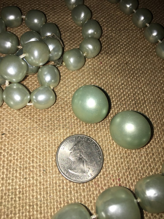 Vintage Faux Graduated Sage/Gray Pearl Necklace a… - image 8