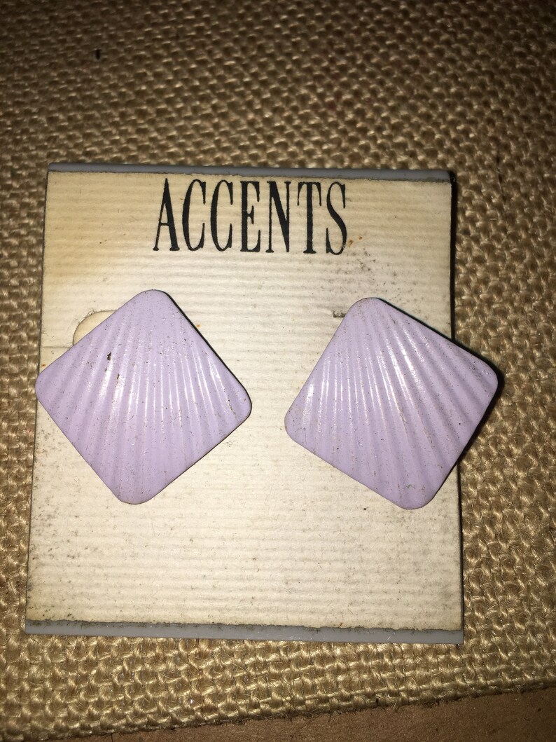 Accents* Vintage NOS Light Purple Square Shaped Pierced Earrings