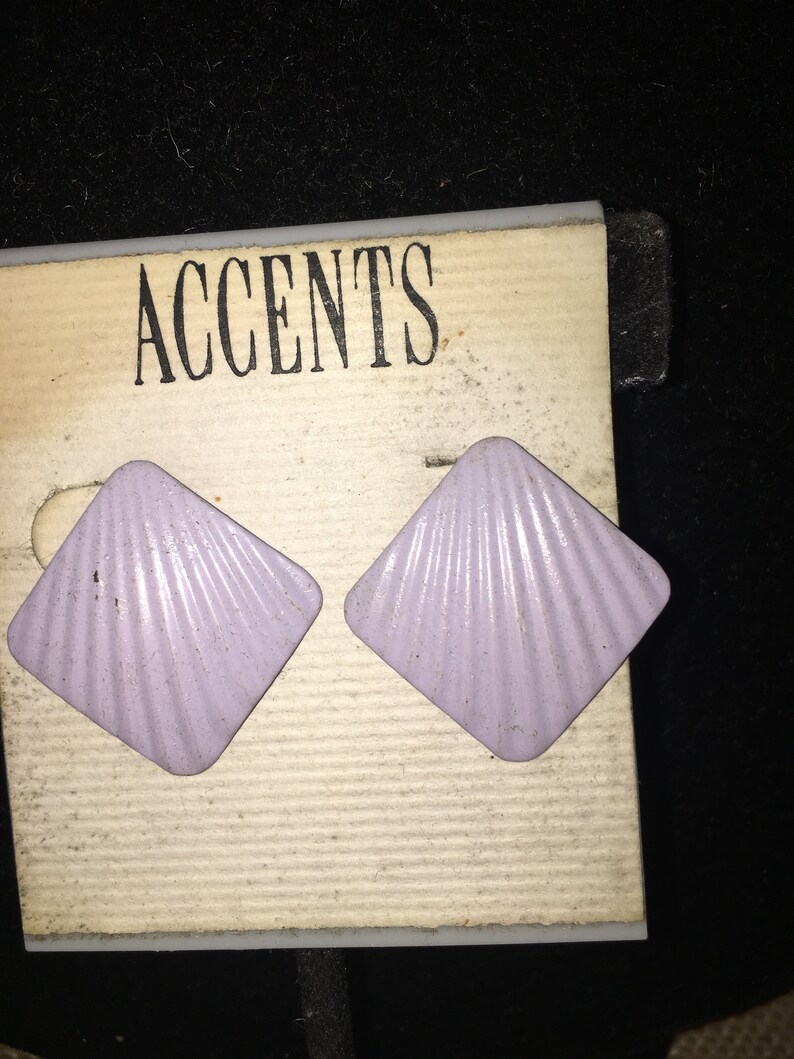 Accents* Vintage NOS Light Purple Square Shaped Pierced Earrings