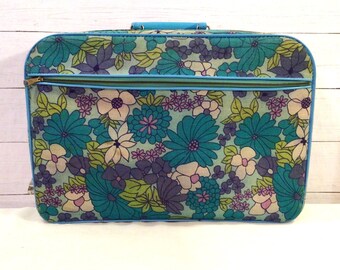 Mod Flower Print Suitcase, medium sz.