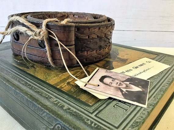 Vintage leather Belt, distressed. - image 2