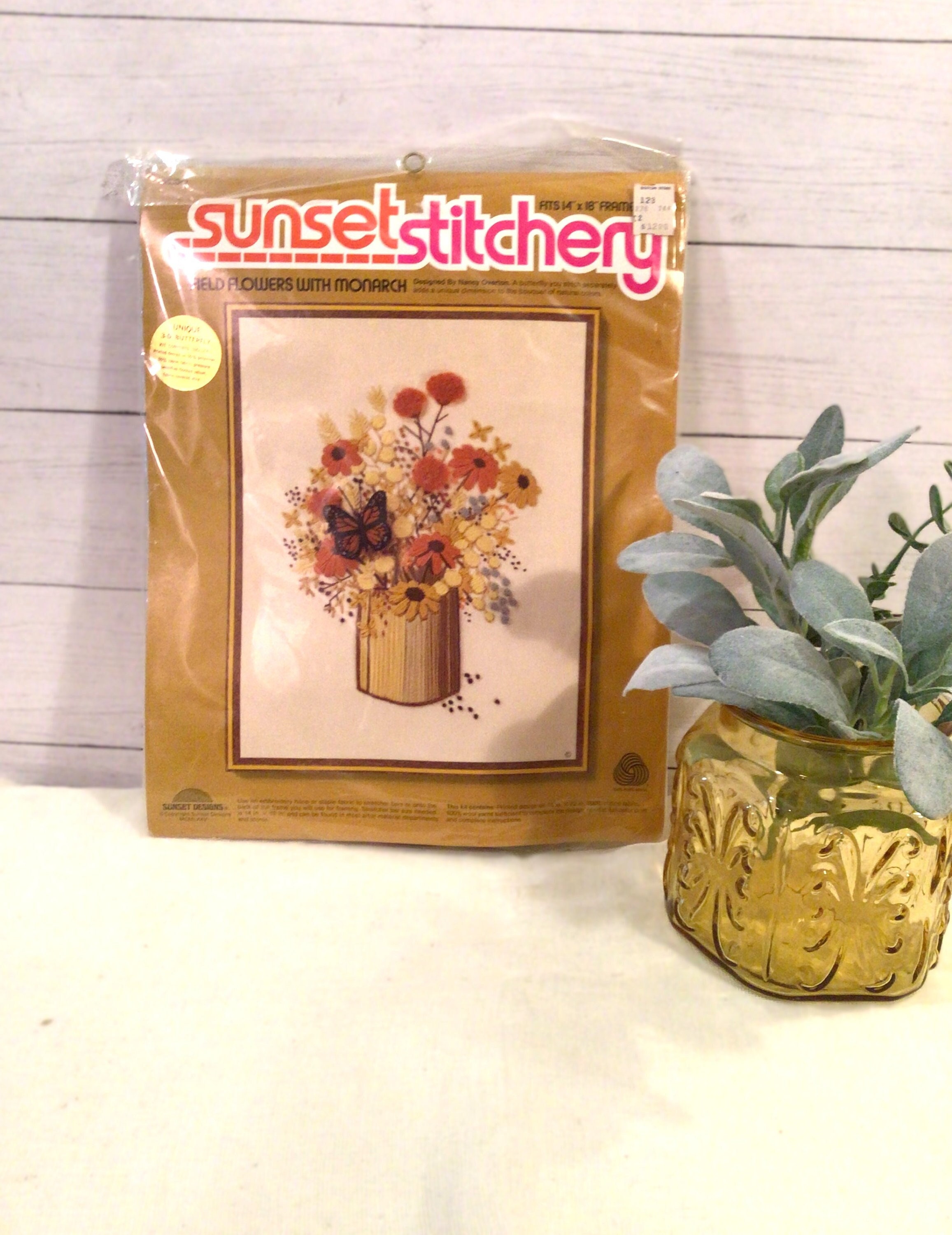 Kit de broderie linéaire - Fleurs blanches - Rico Design