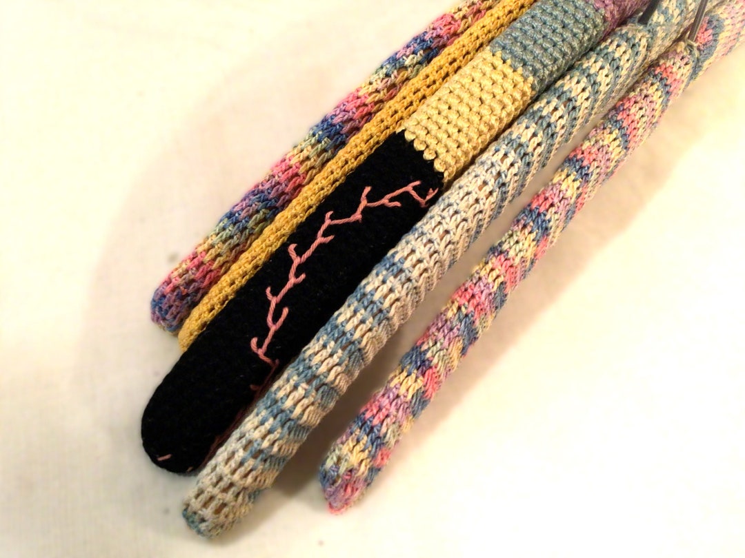 5 Vintage Crochet Clothes Hangers, Doily Type - Etsy