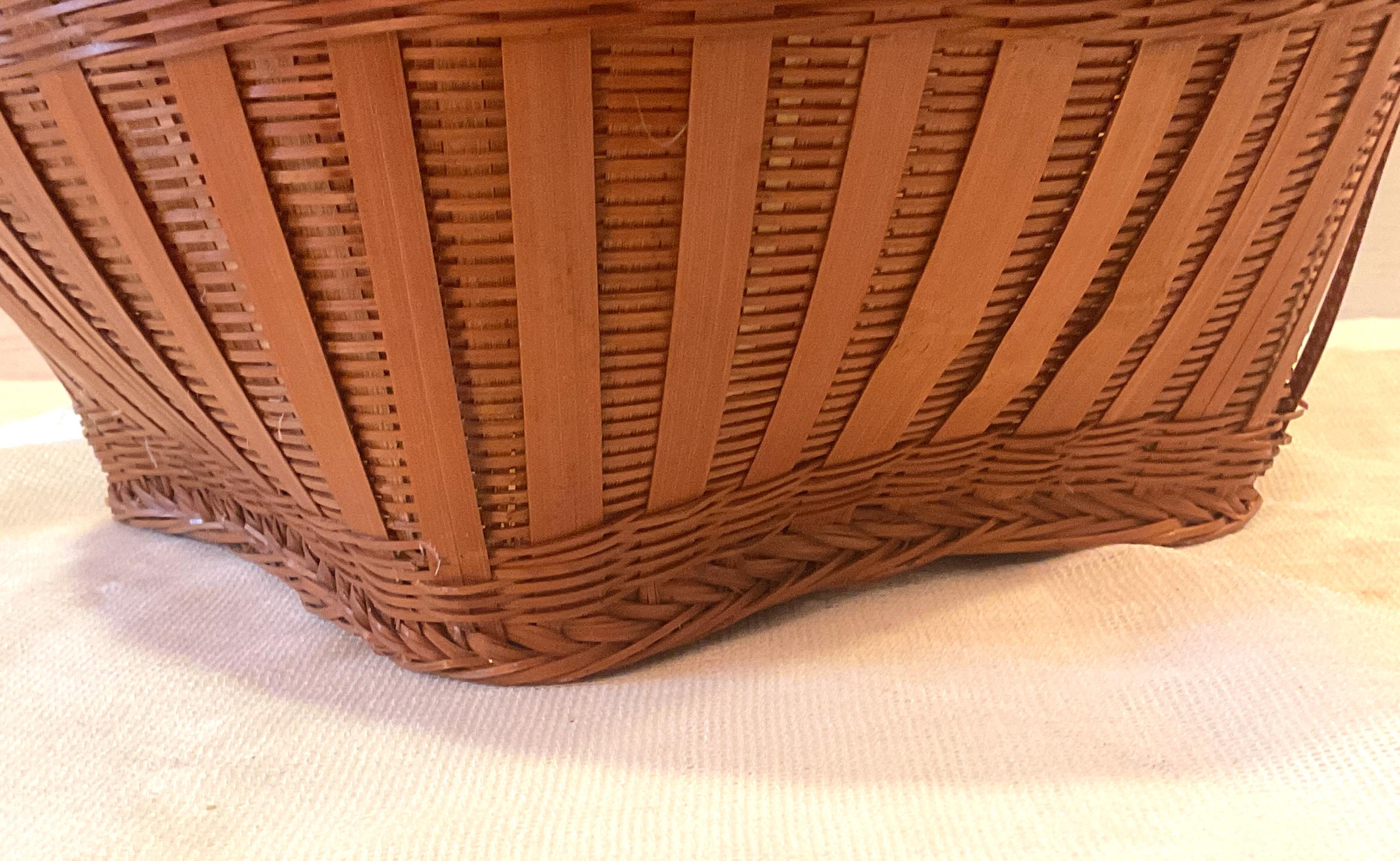 ヴィンテージ ウィッカー ラタン 中国製裁縫用バスケット / 収納
