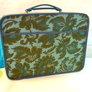 Valigia in tessuto arazzo floreale Imperfect Smaller Avon Sales