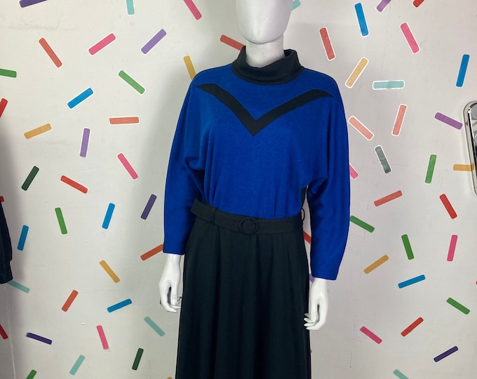 1980s true vintage black and blue batwing midi dress with belt and pockets Size 14/16