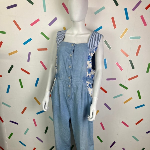 True vintage 90s denim floral/stripe jumpsuit with  pockets - size 14/16