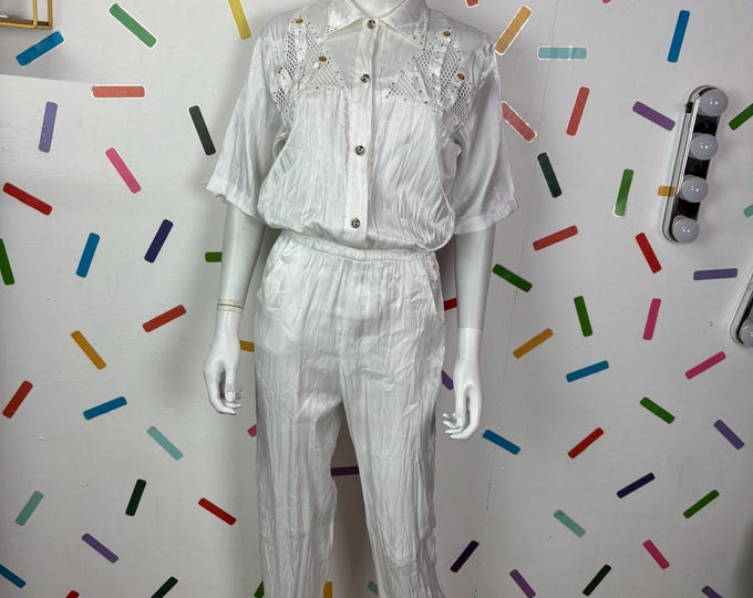 White 1980s true vintage  St Denis design short sleeve jumpsuit with pockets size 8/10