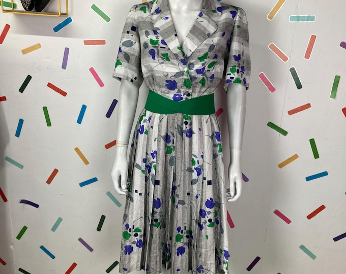 White 80s floral /check design true vintage midi dress with pockets size 12/14