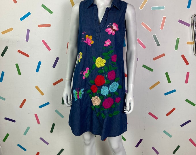 1980s true vintage denim embroidery design collar detail summer dress size 12