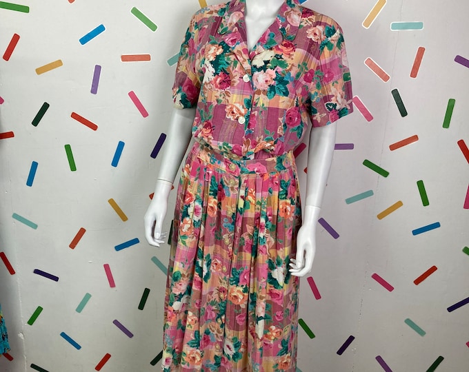 1980s true vintage floral / check design 2 piece set - top / skirt (with pockets) size 12/14