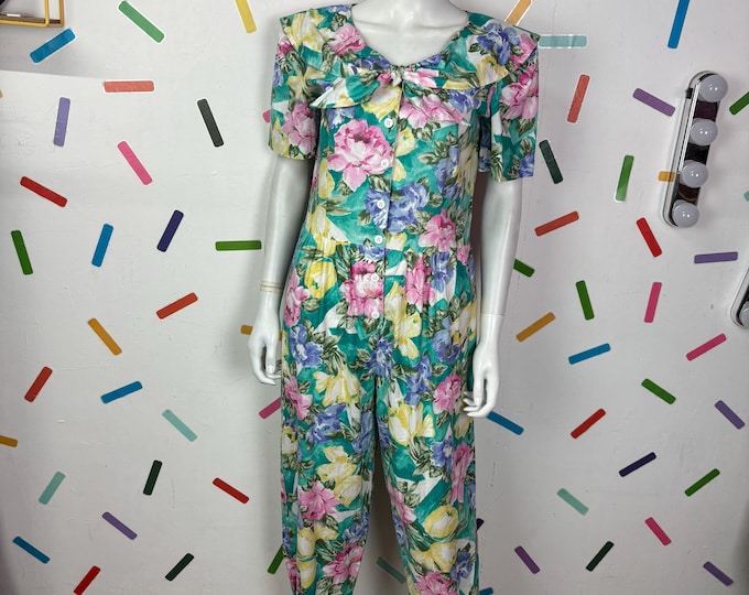 1980s true vintage floral design collar detail green romper size 12