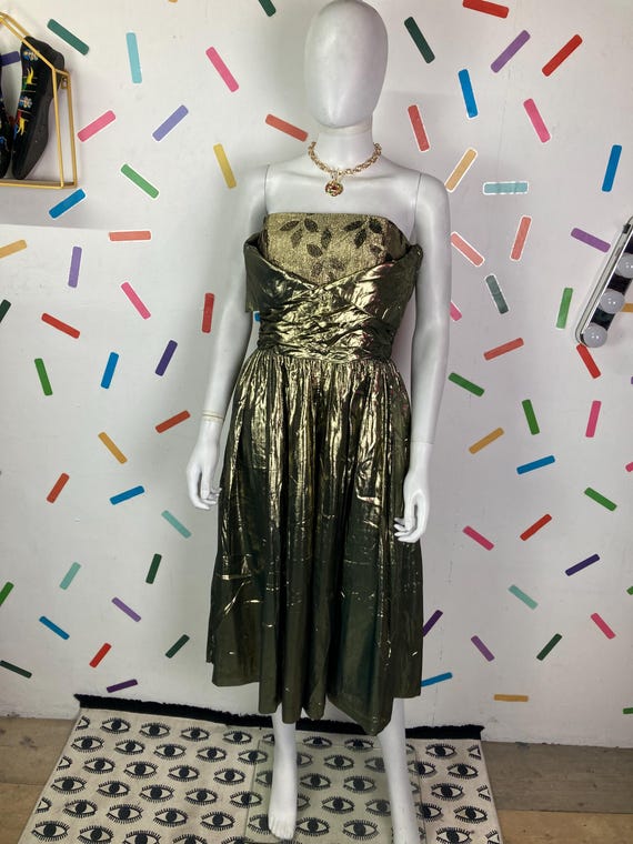 gold lame dress Strapless Cocktail 2 / neckline and cinches at the waist before falling to a maxi hem 1980s True vintage gold lame