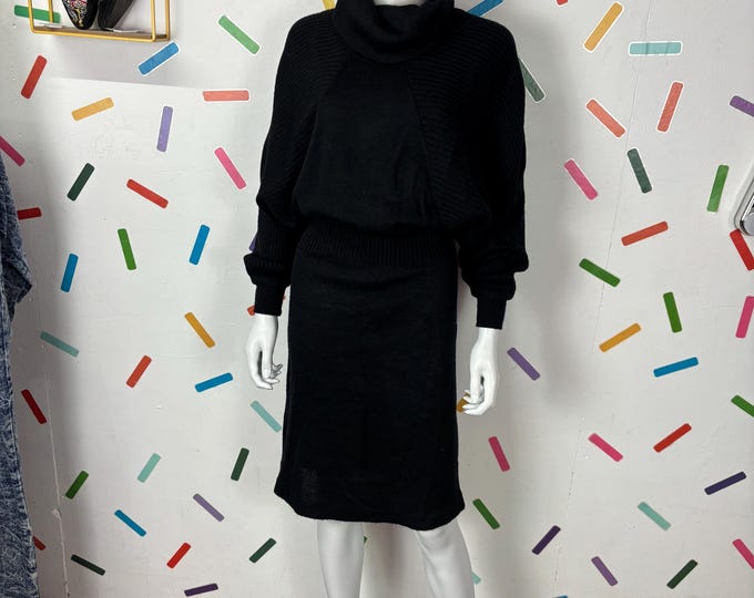 1980s True vintage black knitted batwing long sleeve midi dress  - size 12-16