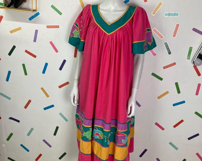 Vintage bright pink summer smock dress with fish applique design -  size 16/18