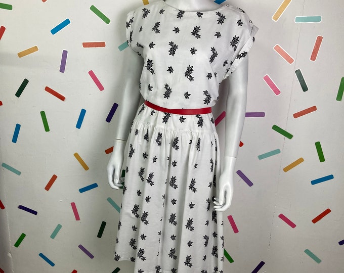 SALE - 80s vintage black and white floral design midi dress with shoulder popper detail - size 12