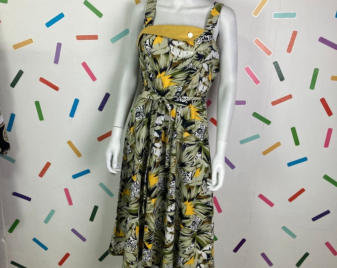 1980s true vintage animal print midi dress with belt and pockets size 12/14