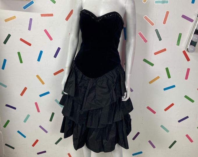 1980s true vintage black ruffle strapless velvet dress Size 12