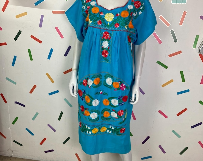 True vintage light blue Mexicana embroidery design midi dress size 14/16