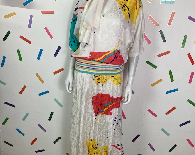 80s true vintage geo / abstract design 3 piece set top / skirt / scarf -size 12/14