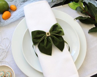 Gravatas borboleta de veludo/Porta-guardanapos de Natal/Porta-guardanapos de veludo natalino/Porta-guardanapos de veludo verde musgo com cristais/Enfeite de Natal