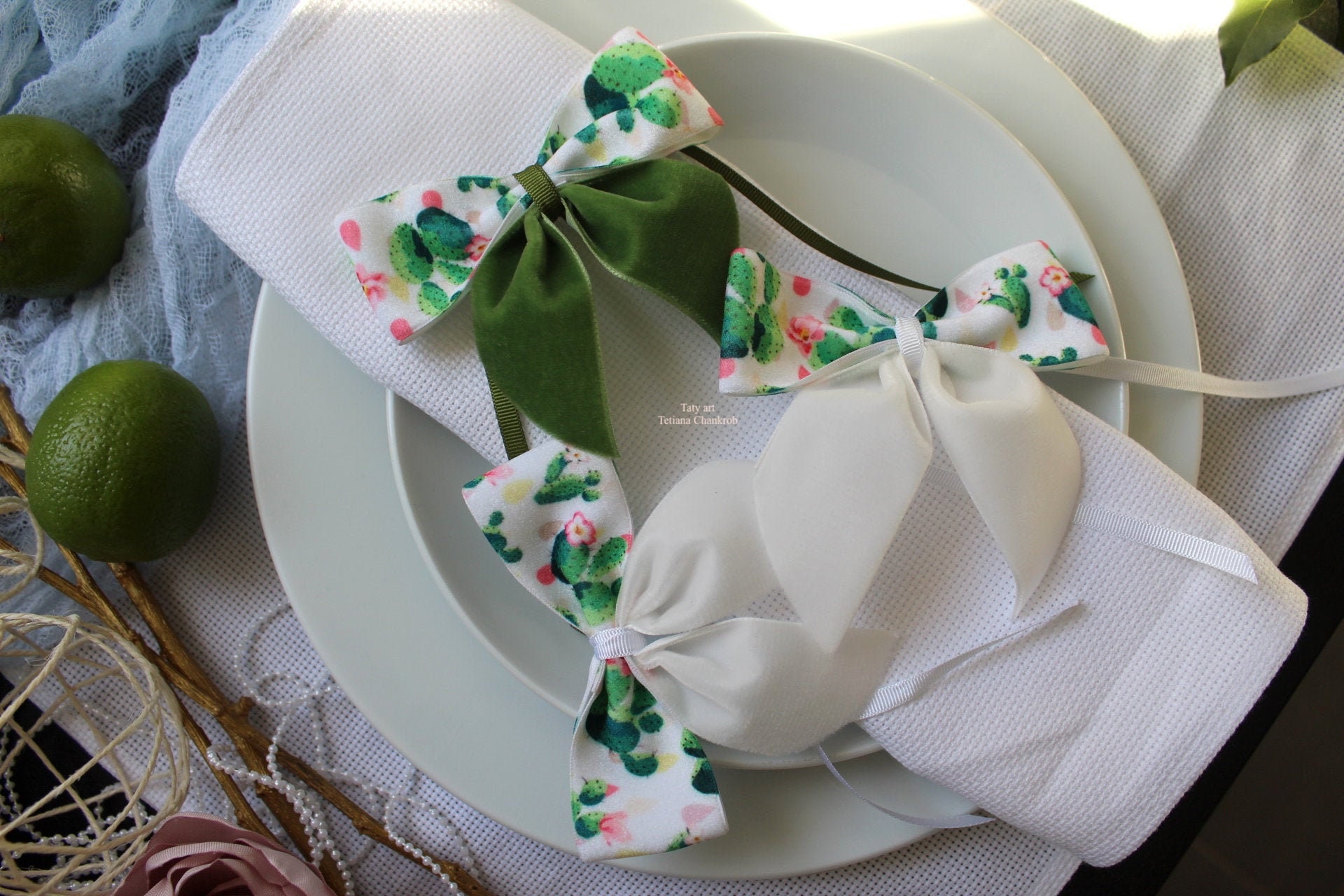 Noeuds Papillon en Velvet/Ronds Serviette Noel/Summer Napkin Rings Velvet/Velours/Cactus Velours Ron