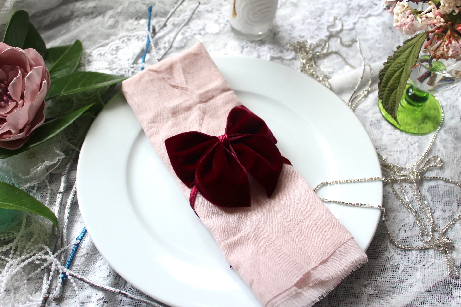 Noeuds Papillon en Velvet/Ronds Serviette Noel/Burgundy Napkin Rings Velvet/Velours /Rouge Bordeaux 