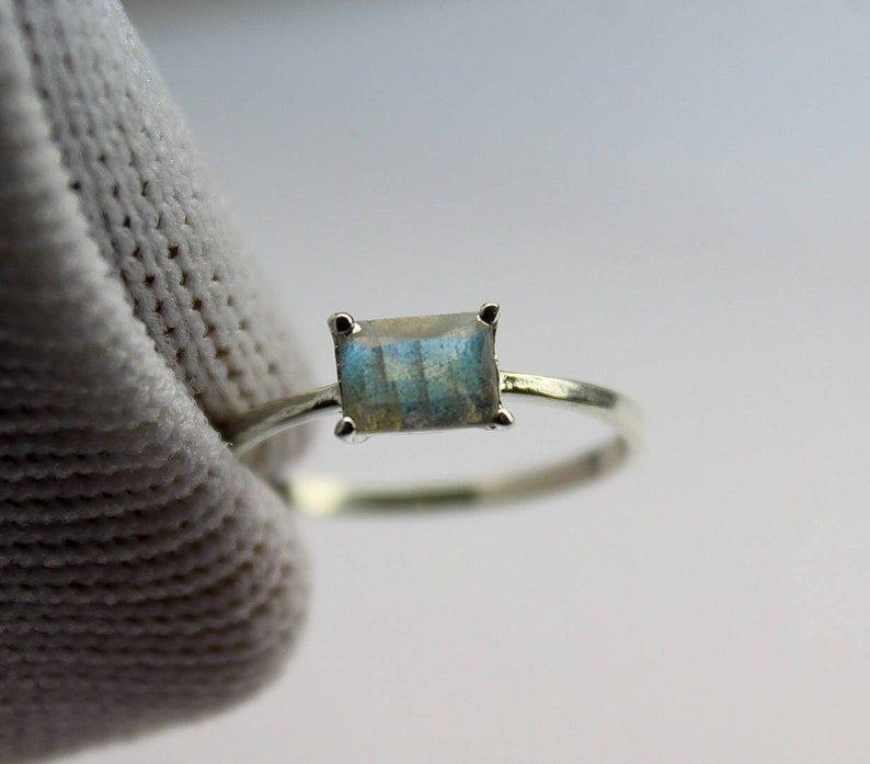 Gift For Her,valentine gift,Mother day Gift All sizes. Natural Labradorite 925 Sterling silver Engagement ring