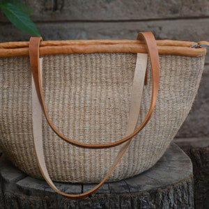 Handwoven Kiondo Bag Sisal Basket Zipped bag Market Bag image 2