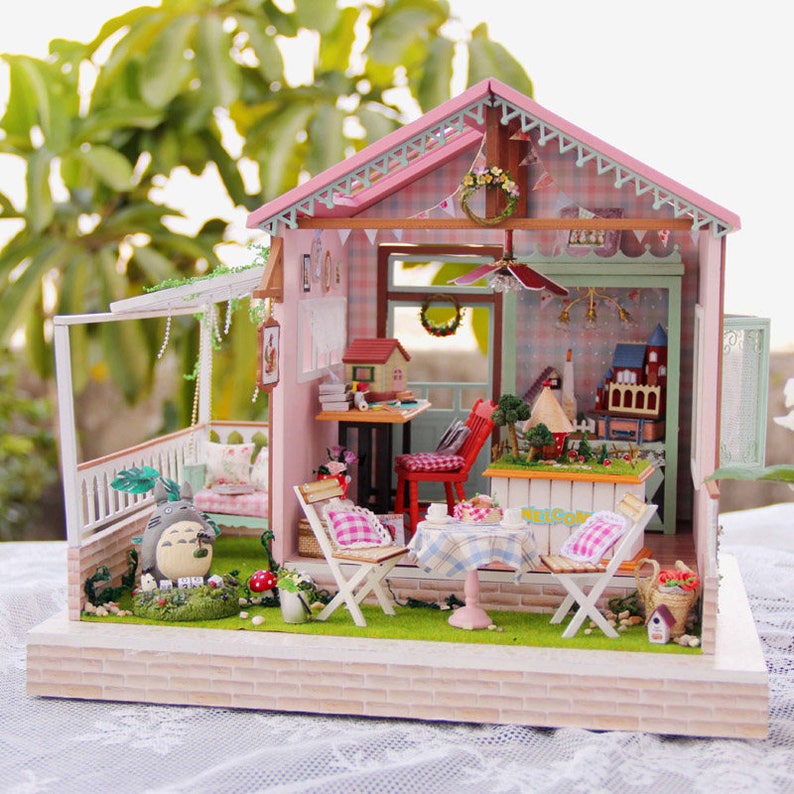 dollhouse please