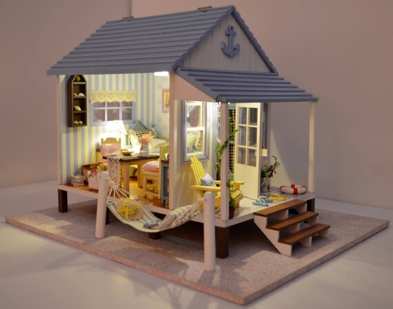 diy dollhouse