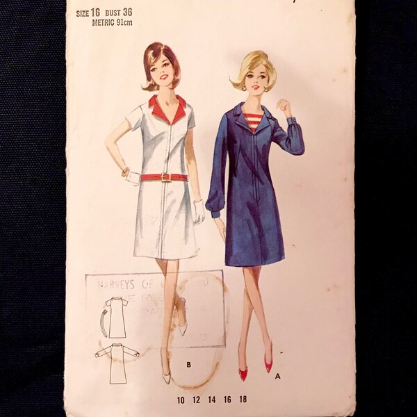 Smart 60s mini dress pattern Butterick 4134 with revers and front zip fastening size uk 14-16