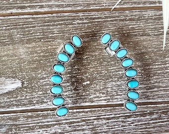 Bijou d'oreille couleur turquoise occidentale