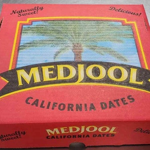 California Coachella  Premium Medjool dates- 5 LB Gift Box