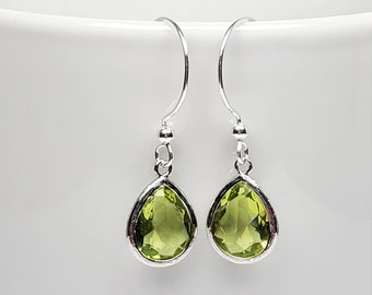 Peridot Teardrop Earrings, August Birthstone Faceted GLASS Earrings For Women, Bridesmaid Earrings, Sister Birthday Gift Earrings