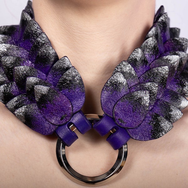 Dragon Tamer: Scaled Lace-Up Collar