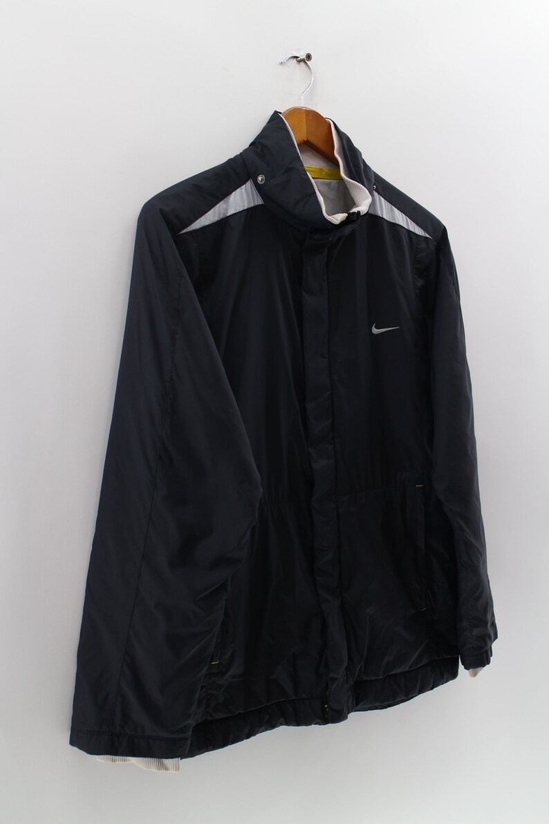 classic nike windbreaker
